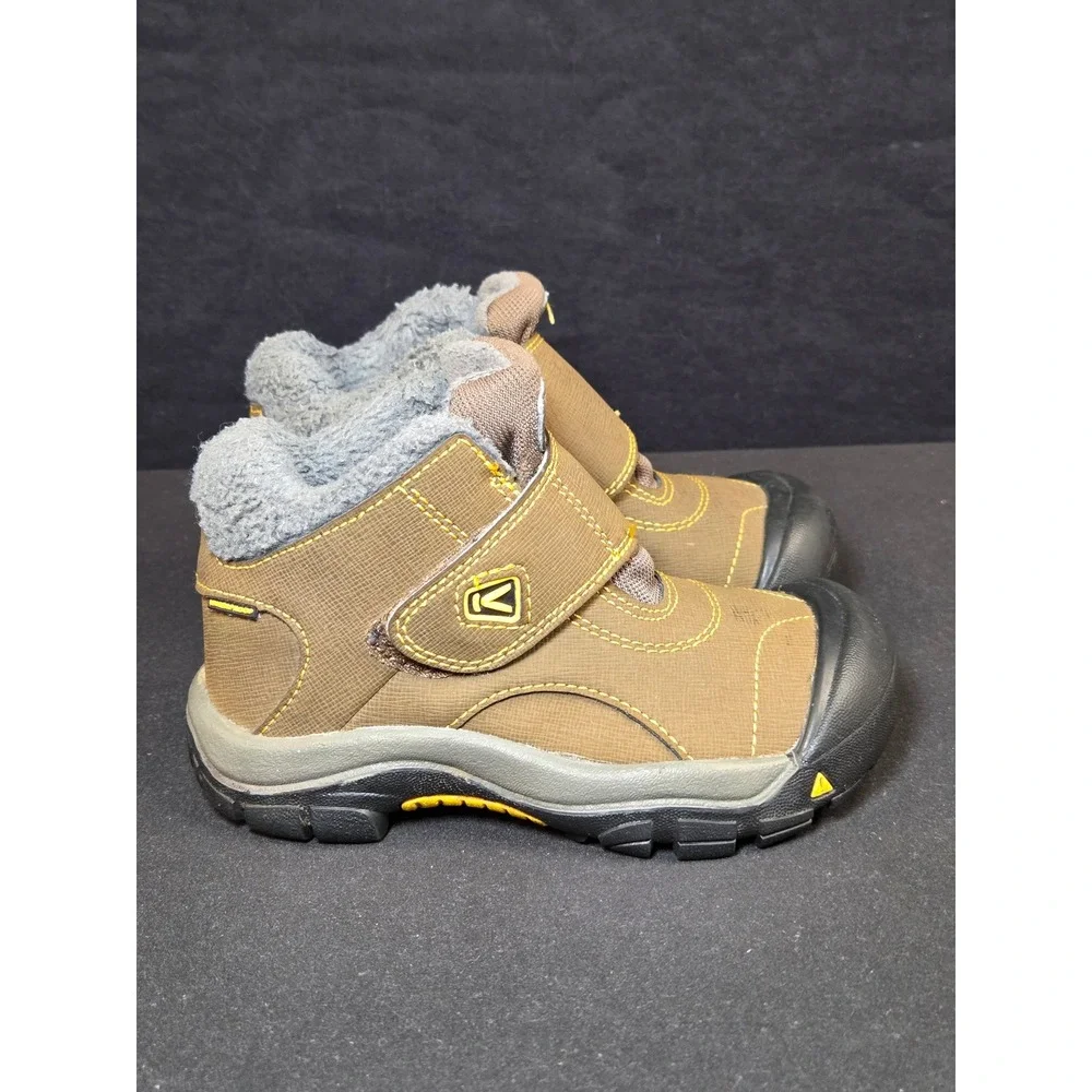 Keen Portsmouth Kids Waterproof Hiking Boots Brown Yellow Fur Lined Size‎ 10c